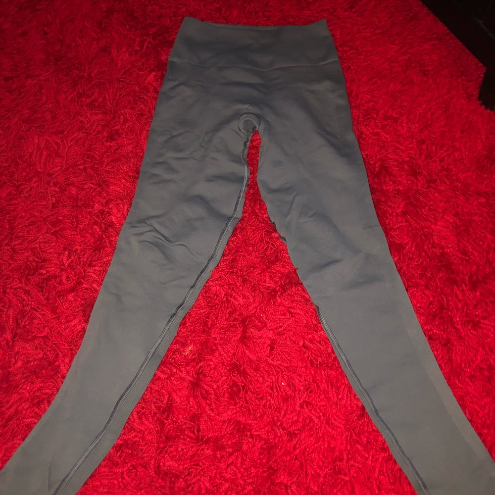 Lululemon zone in leggings